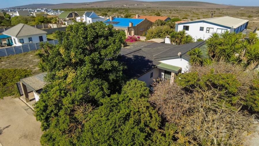 4 Bedroom Property for Sale in Britannia Bay Western Cape